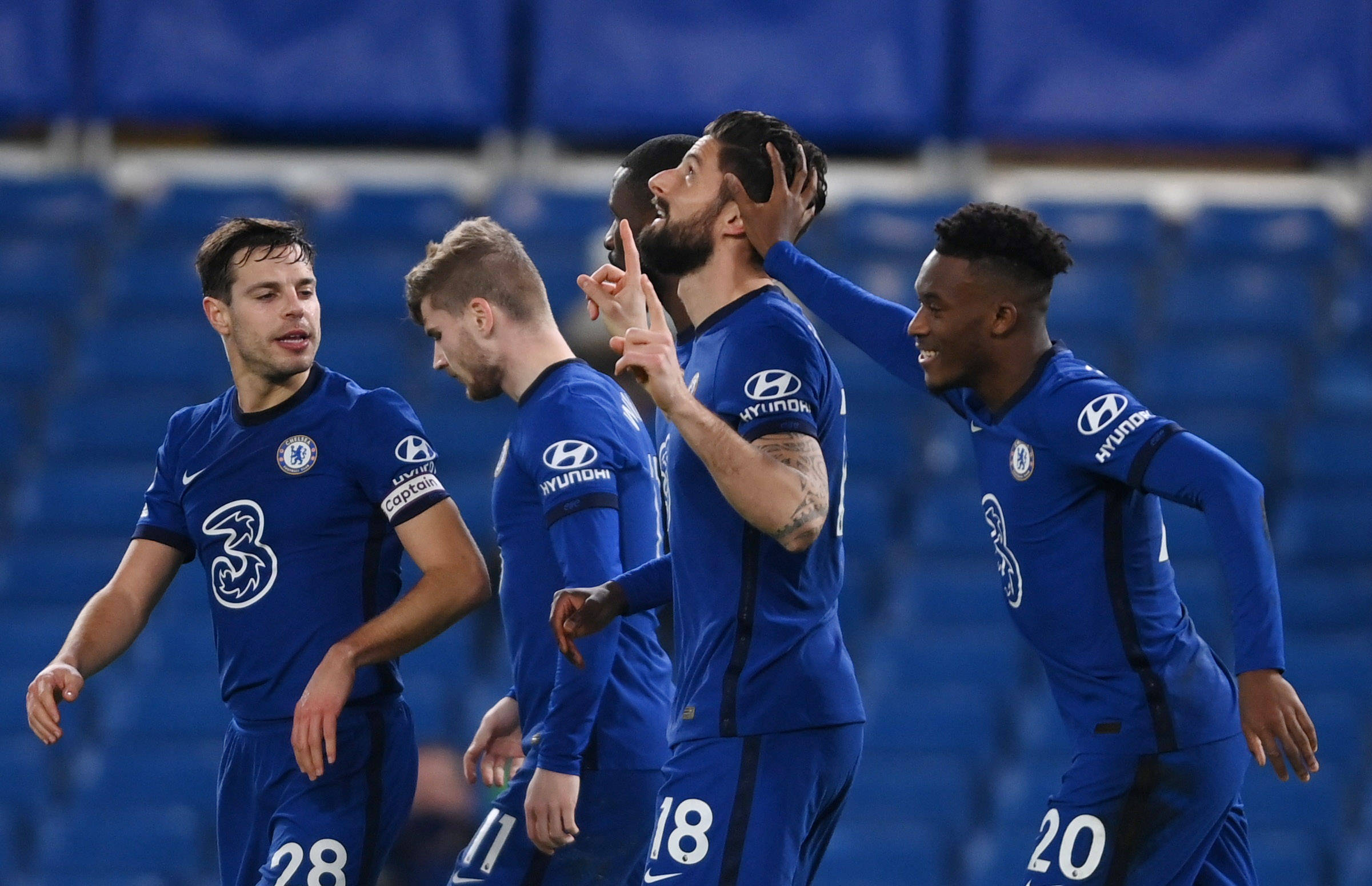 她在一次个 她在一次个