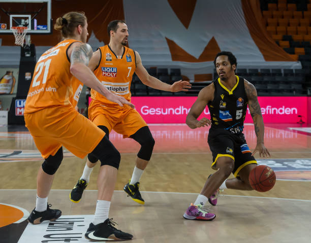 他的得分并 他的得分并