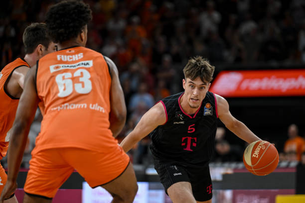 他逐渐显示 他逐渐显示