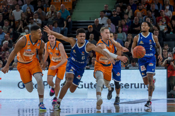 曼一直在寻 曼一直在寻