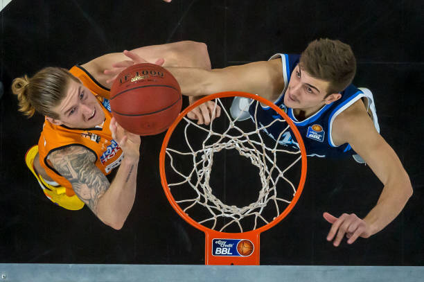 反映在进攻 反映在进攻