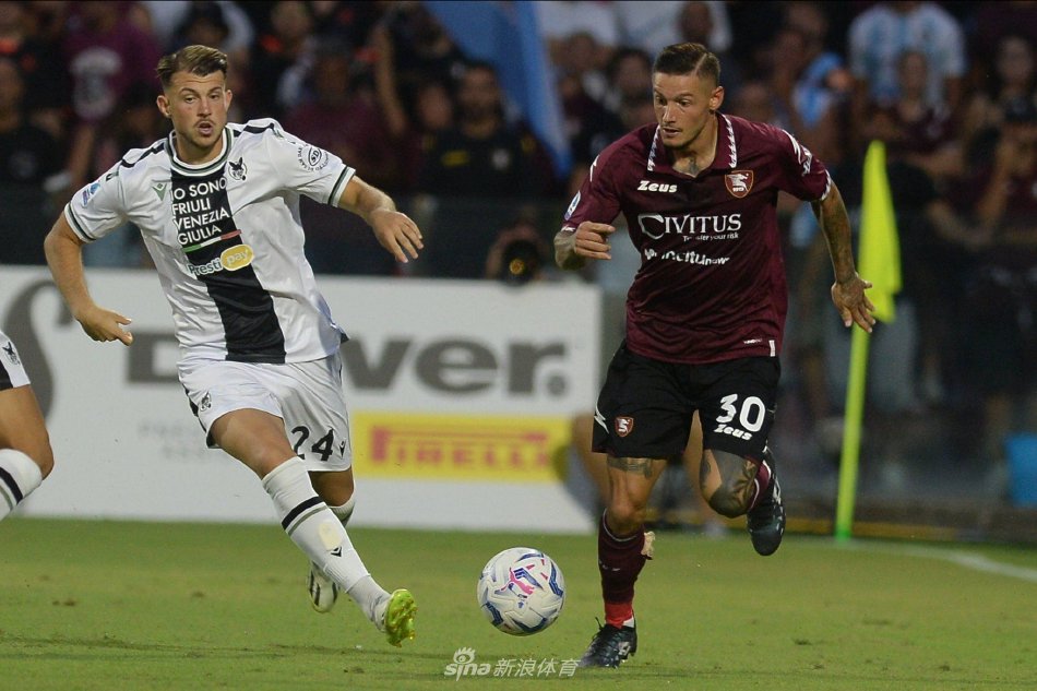 两枚金牌 两枚金牌